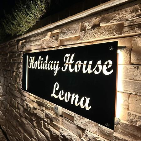 Holiday House Leona Оточац Екстер'єр фото