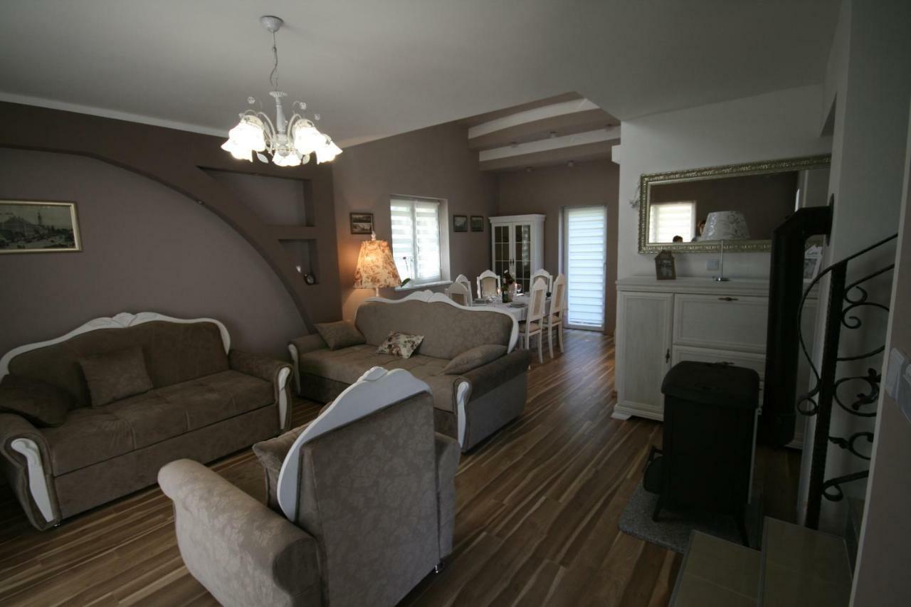 Holiday House Leona Оточац Екстер'єр фото